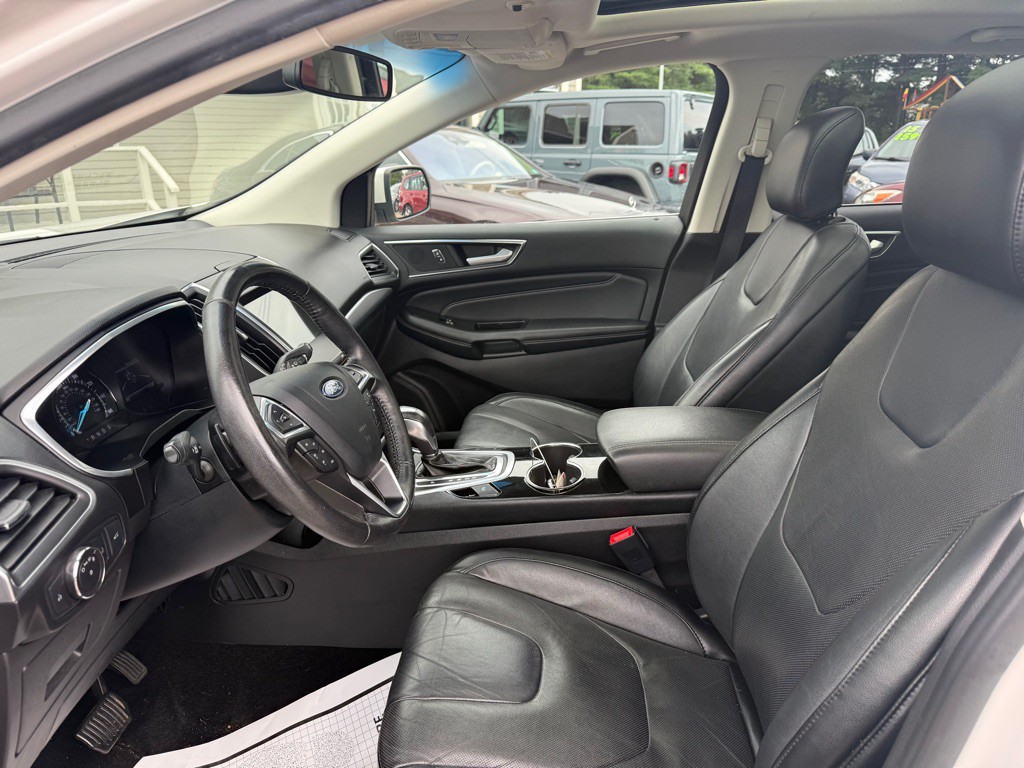 2016 Ford Edge Image 14