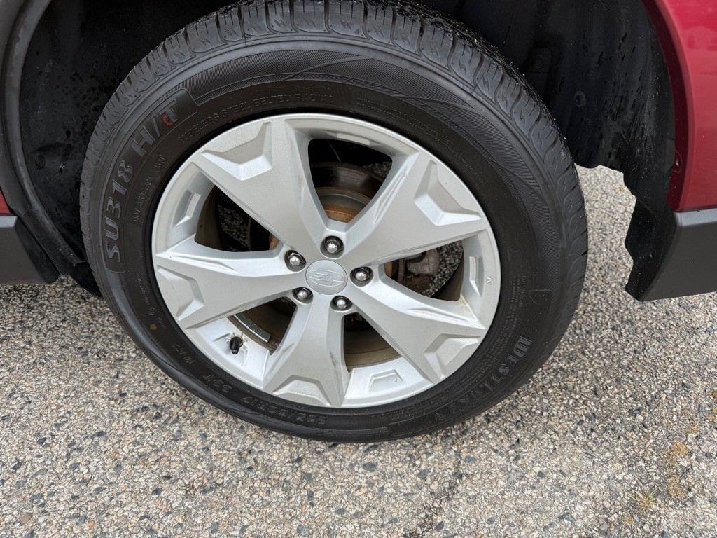 2015 Subaru Forester Image 9