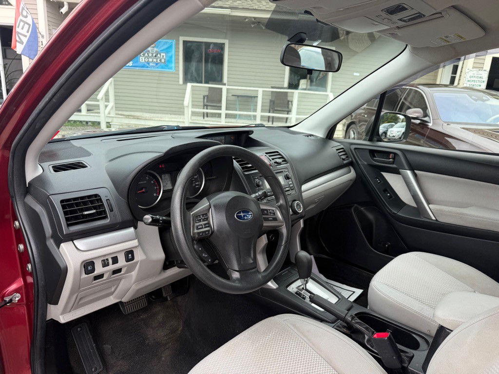 2015 Subaru Forester Image 13
