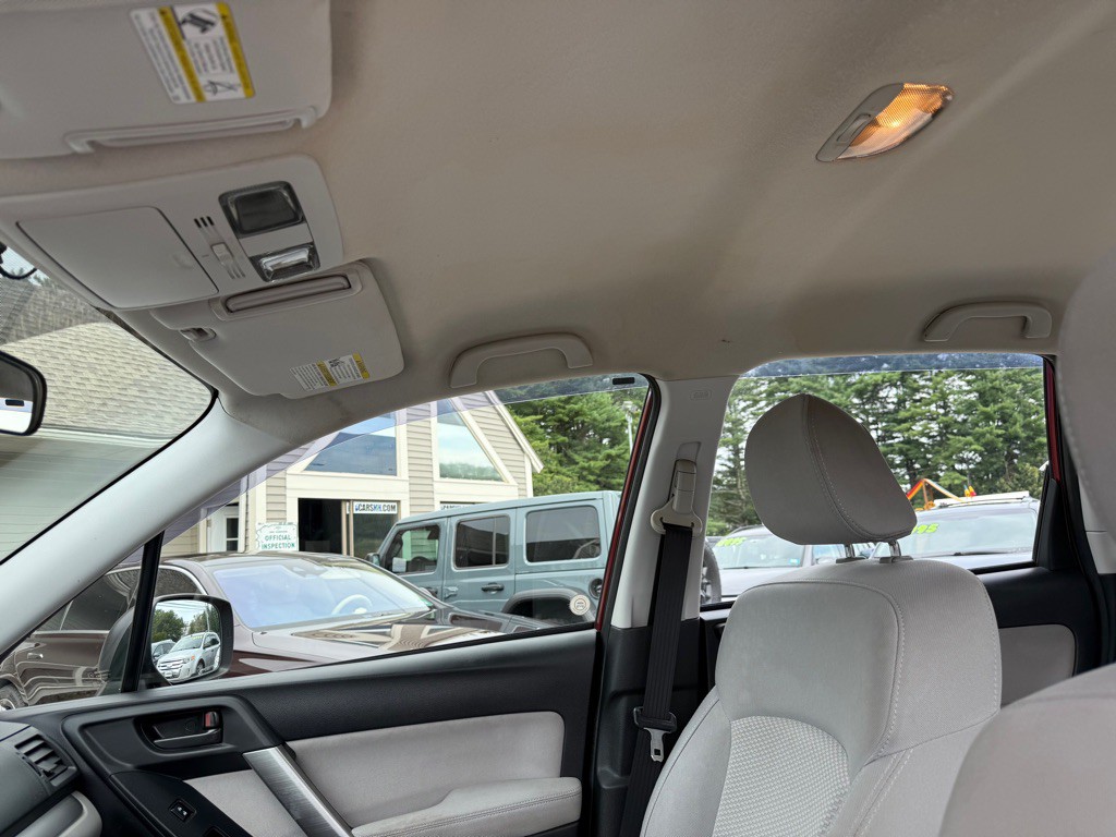 2015 Subaru Forester Image 15