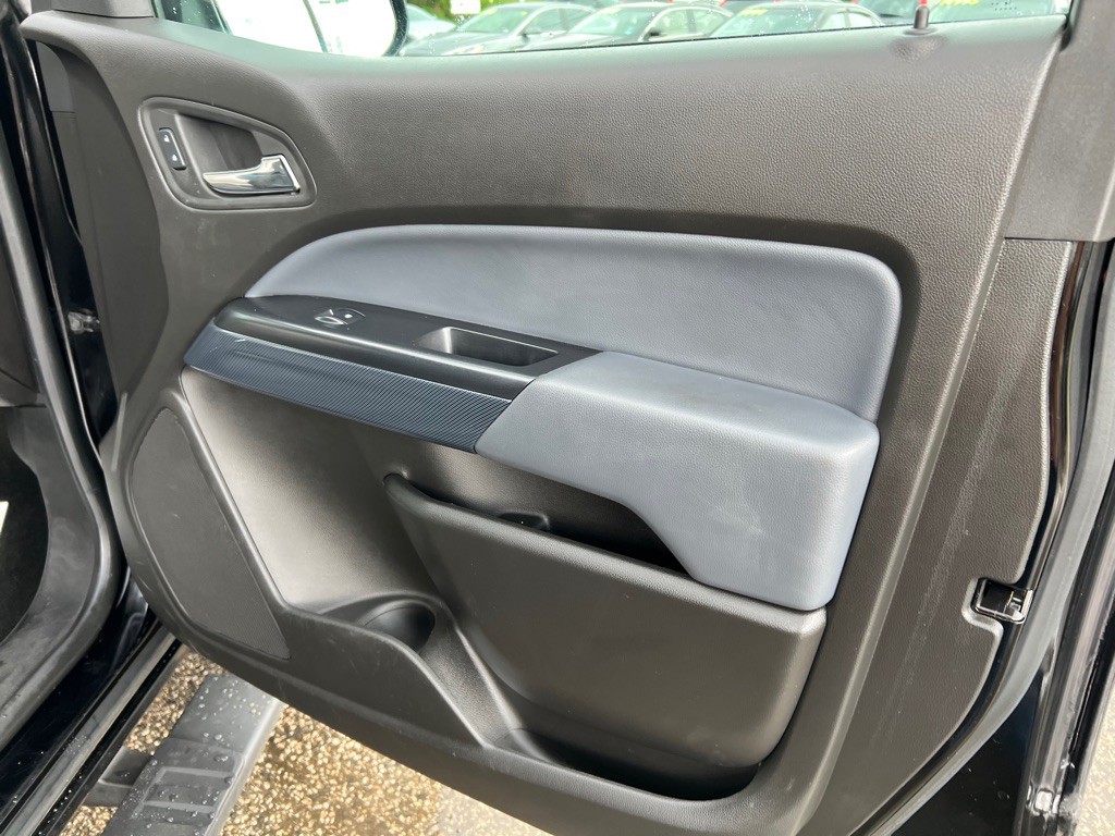 2015 Chevrolet Colorado Image 15