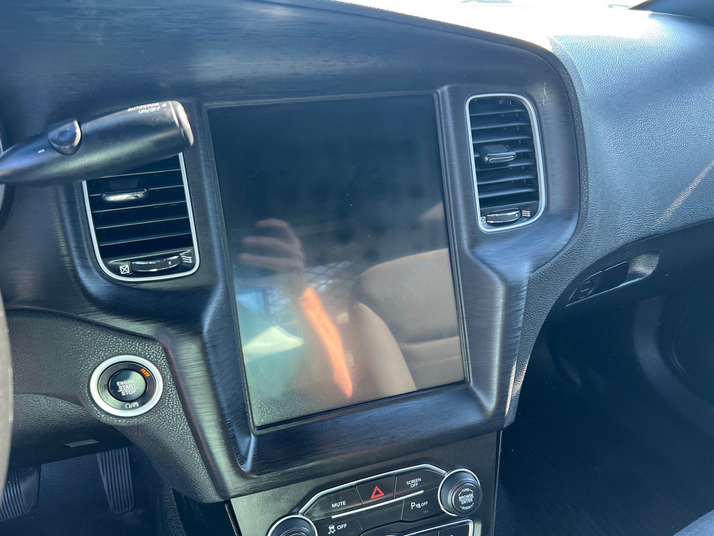 2021 Dodge Charger Image 16