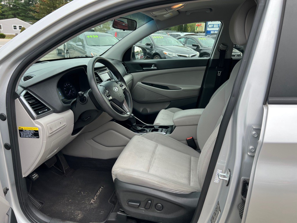 2017 Hyundai Tucson Image 9