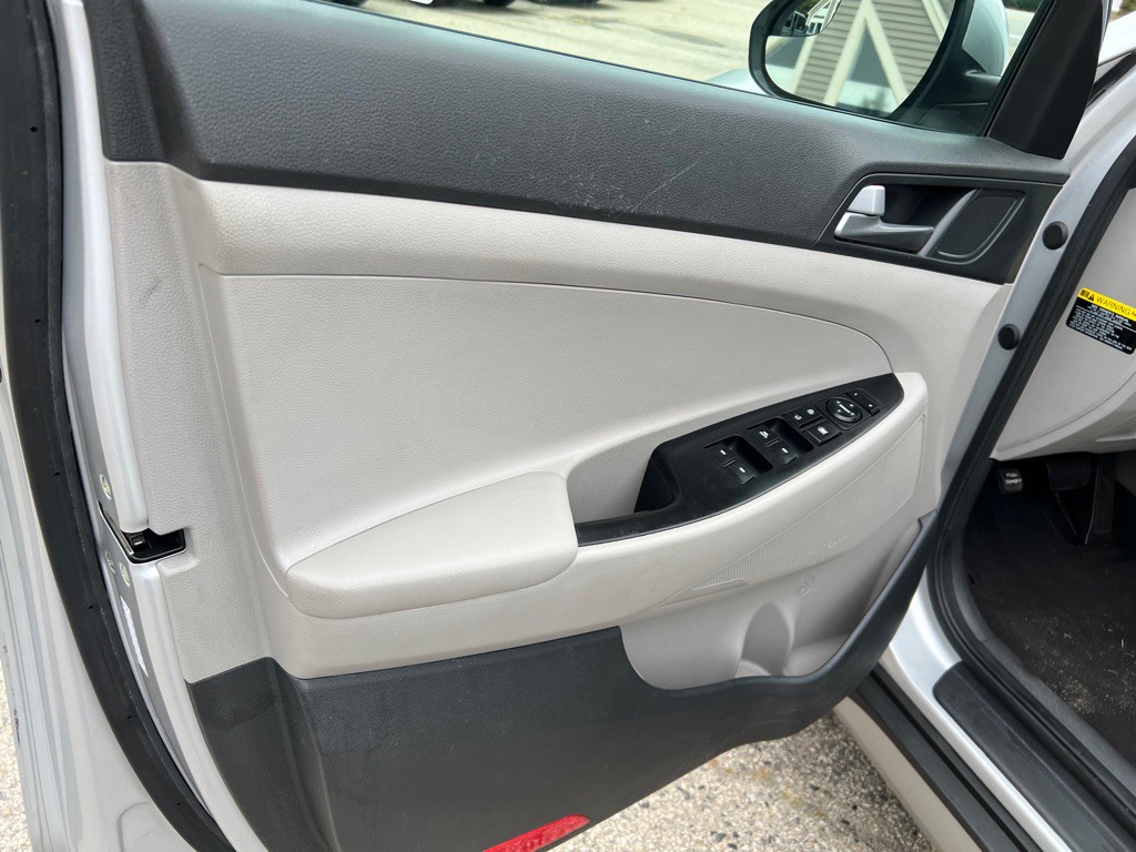 2017 Hyundai Tucson Image 10