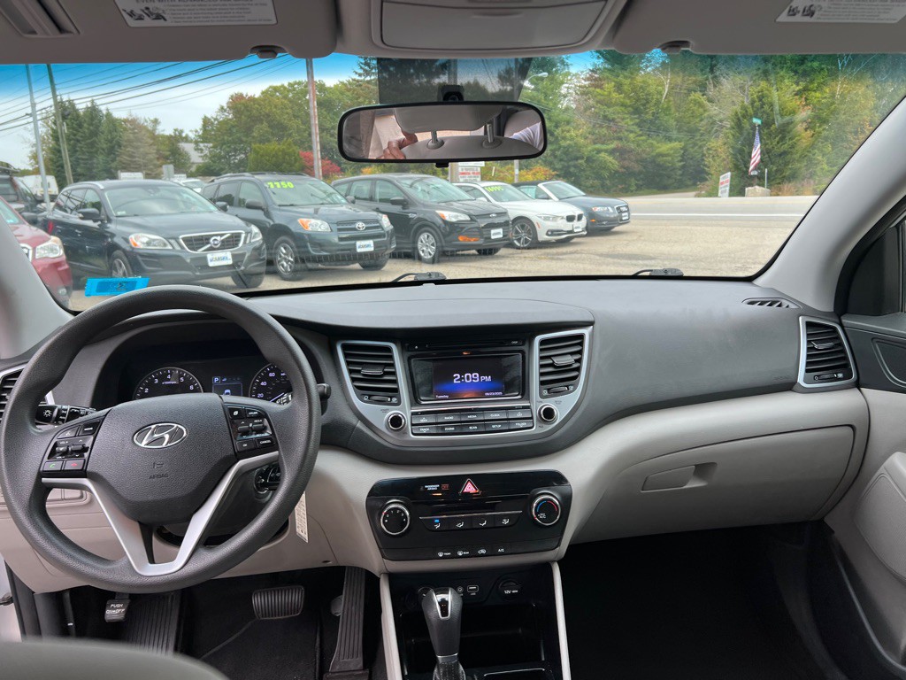 2017 Hyundai Tucson Image 16