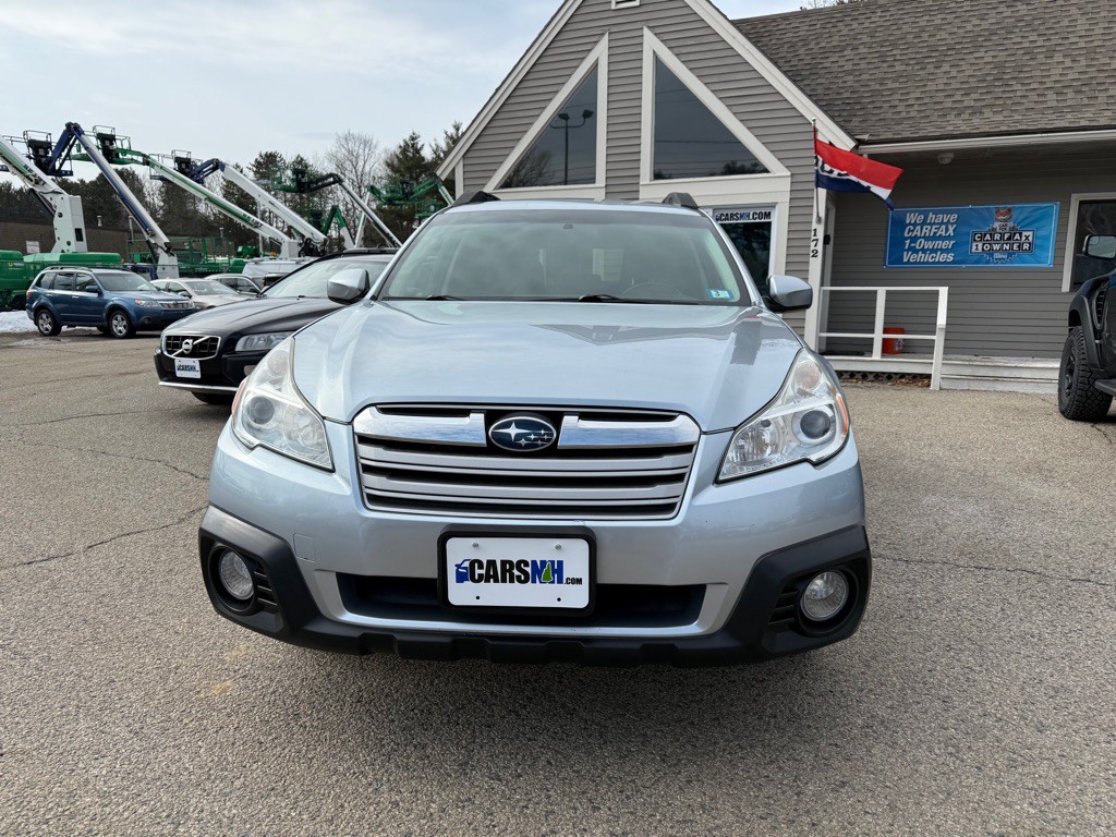 2013 Subaru Outback Image 2
