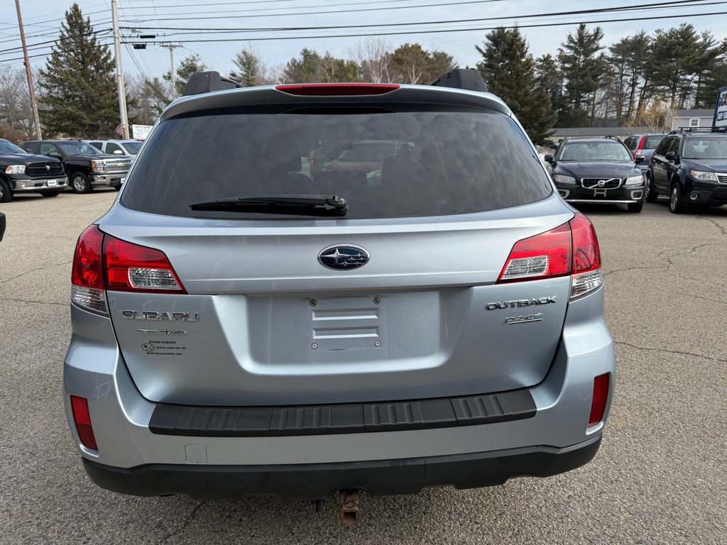 2013 Subaru Outback Image 6