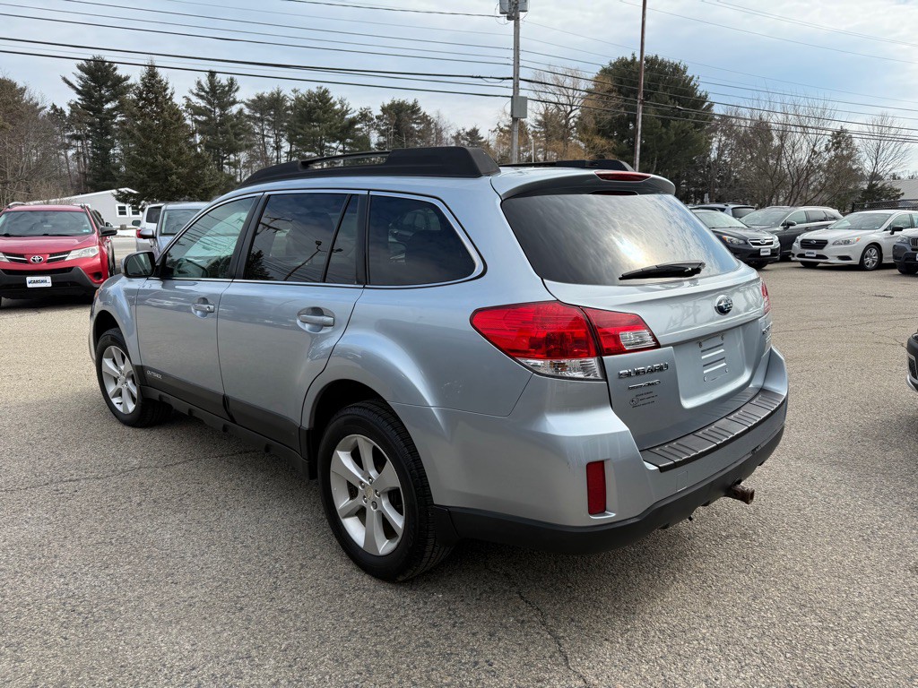 2013 Subaru Outback Image 7