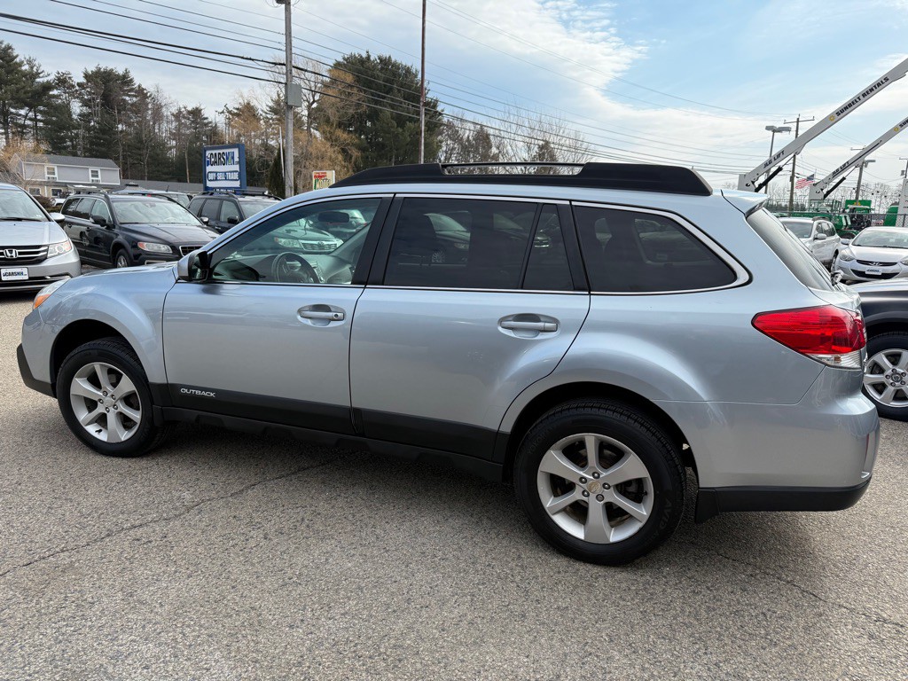 2013 Subaru Outback Image 8