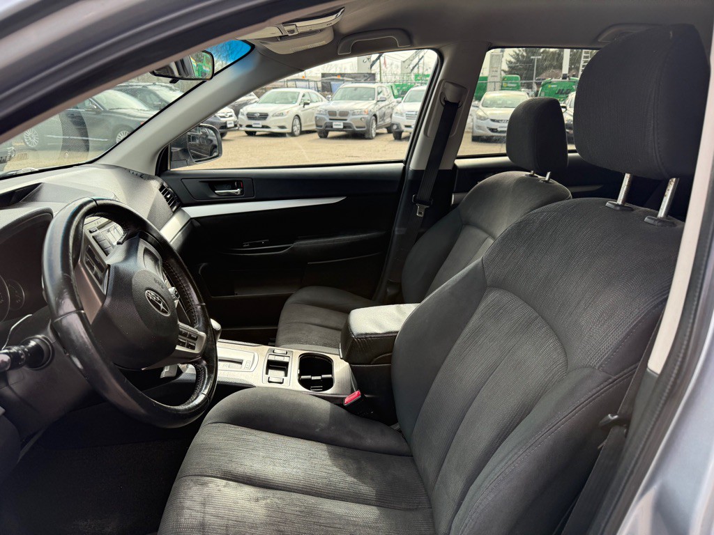 2013 Subaru Outback Image 11