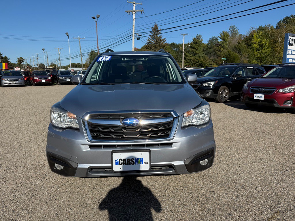 2017 Subaru Forester Image 2