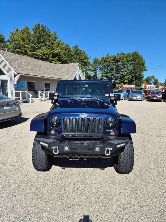 2013 Jeep Wrangler Unlimited Image 2
