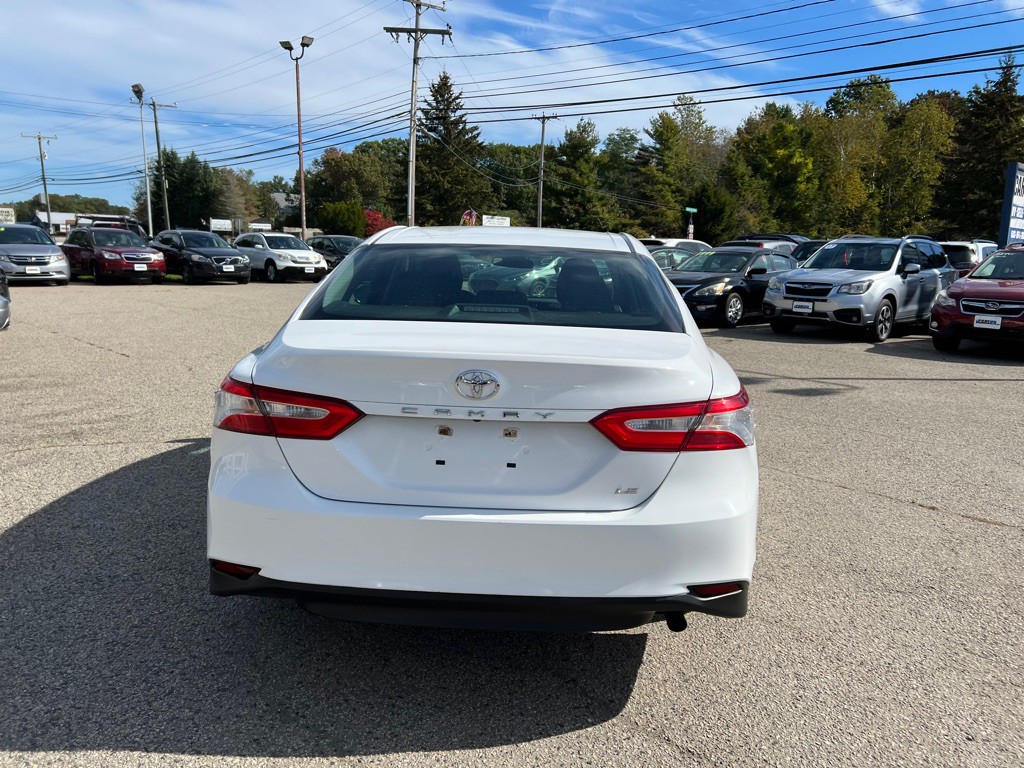 2018 Toyota Camry Image 6