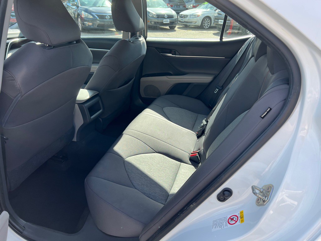 2018 Toyota Camry Image 11