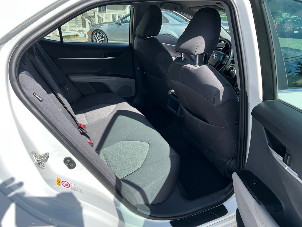 2018 Toyota Camry Image 13