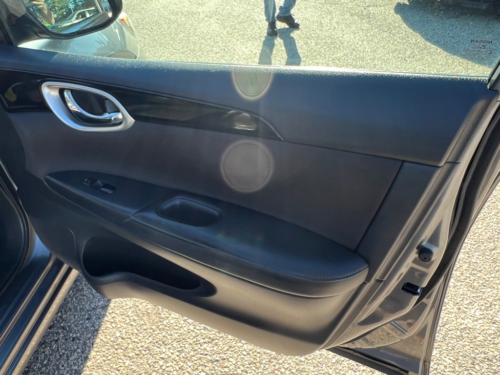 2018 Nissan Sentra Image 16