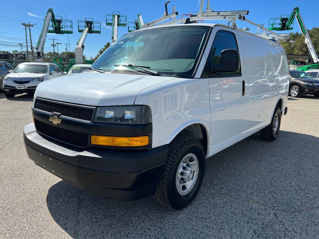 2019 Chevrolet Express Image 1