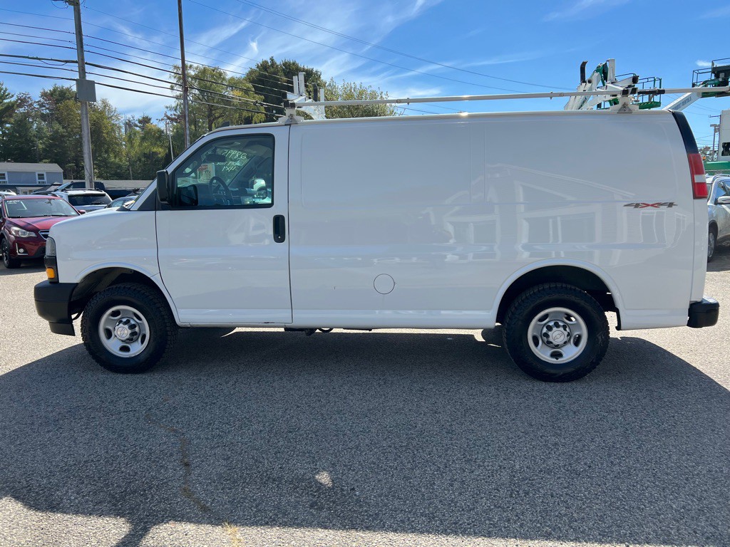 2019 Chevrolet Express Image 8