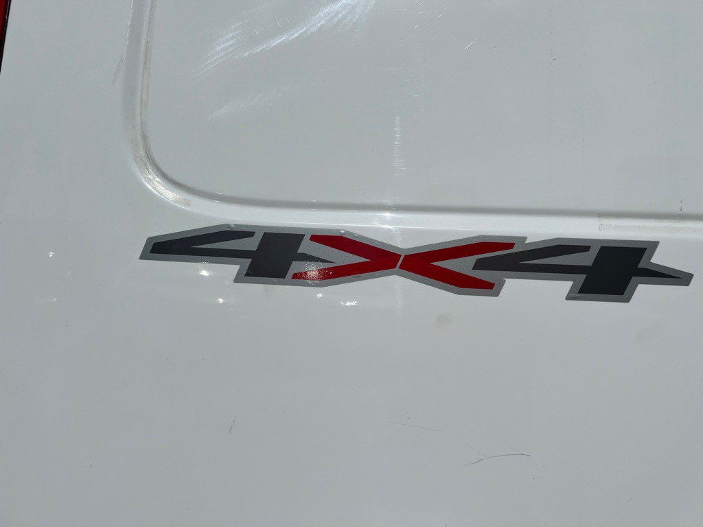 2019 Chevrolet Express Image 16