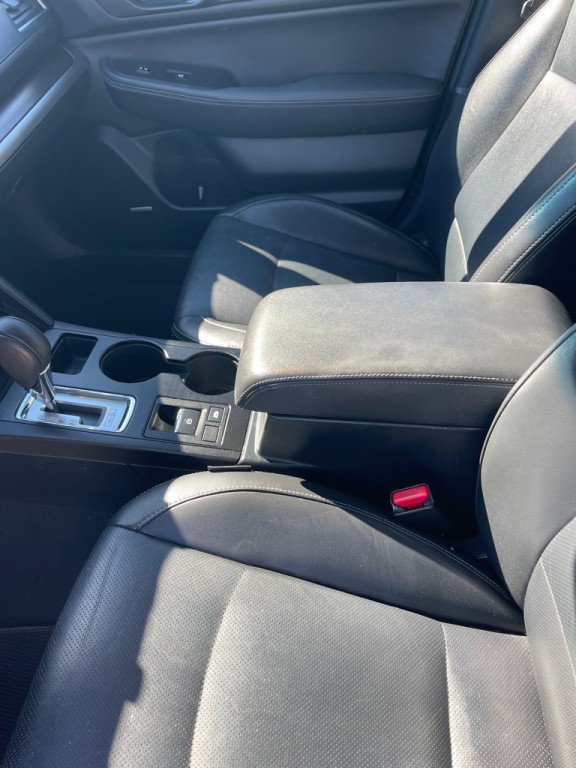 2015 Subaru Legacy Image 14