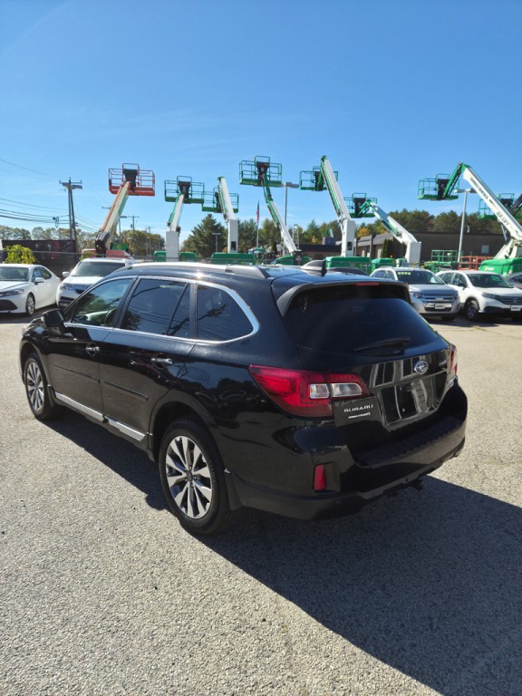 2017 Subaru Outback Image 7