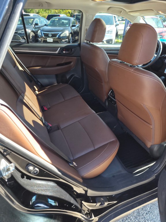 2017 Subaru Outback Image 12