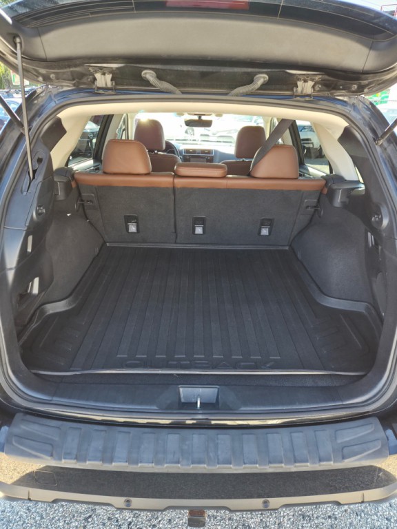2017 Subaru Outback Image 16