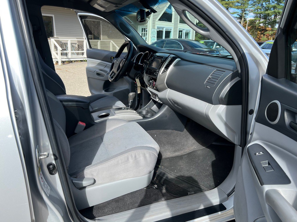 2013 Toyota Tacoma Image 13