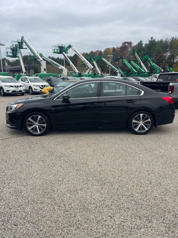 2016 Subaru Legacy Image 2