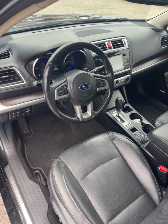 2016 Subaru Legacy Image 11