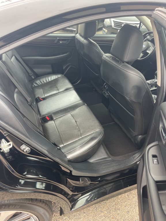 2016 Subaru Legacy Image 14