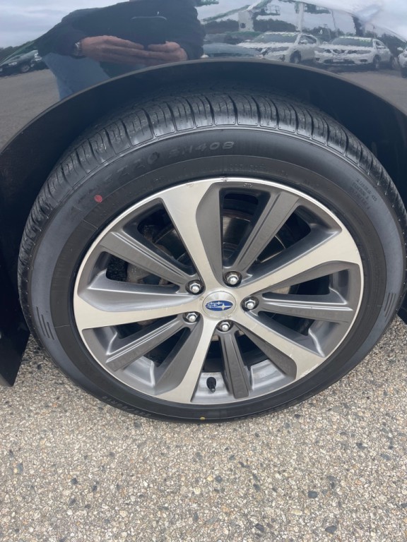 2016 Subaru Legacy Image 17
