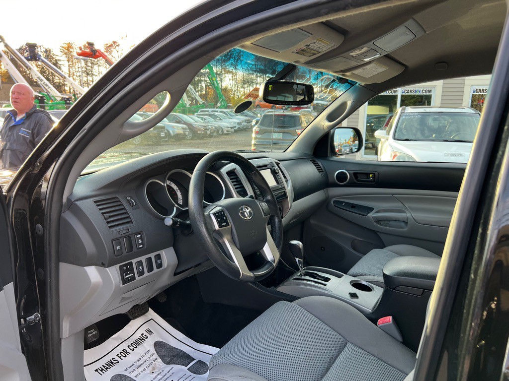 2012 Toyota Tacoma Image 9