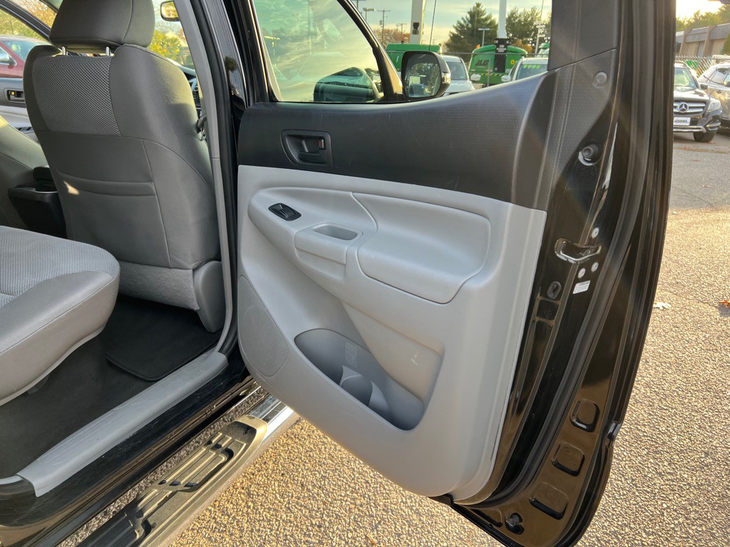 2012 Toyota Tacoma Image 14