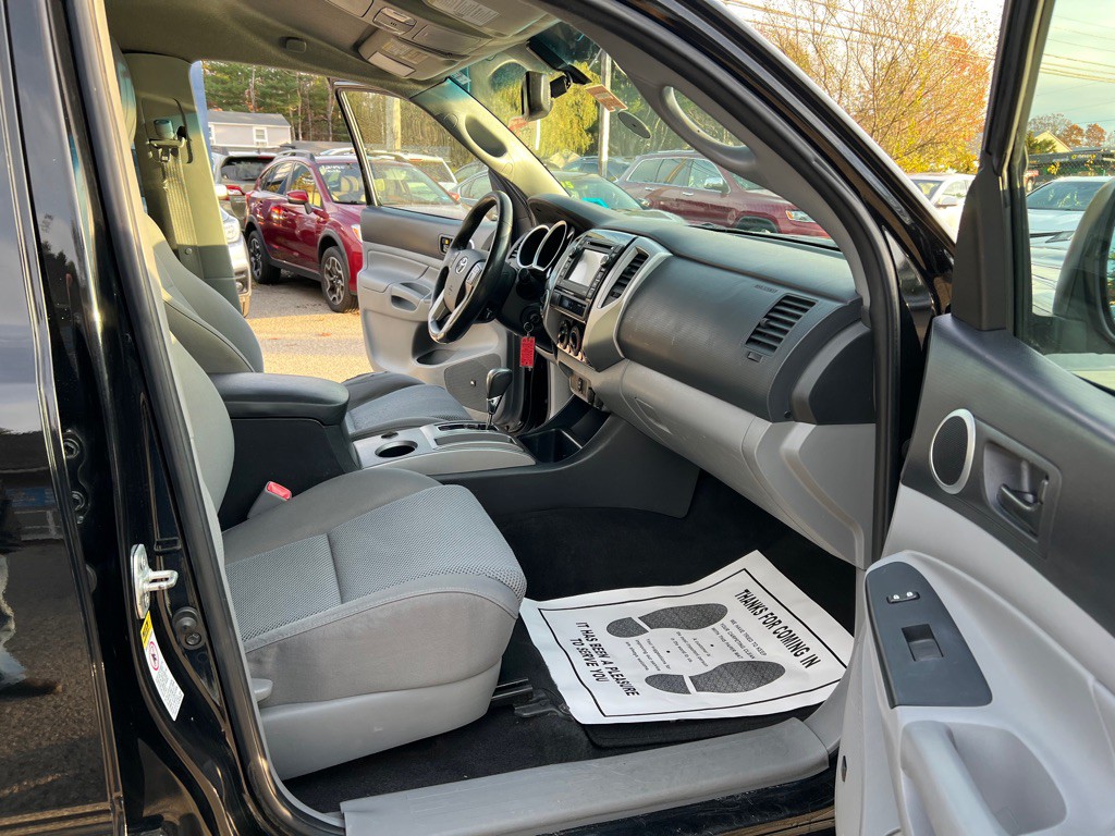 2012 Toyota Tacoma Image 15