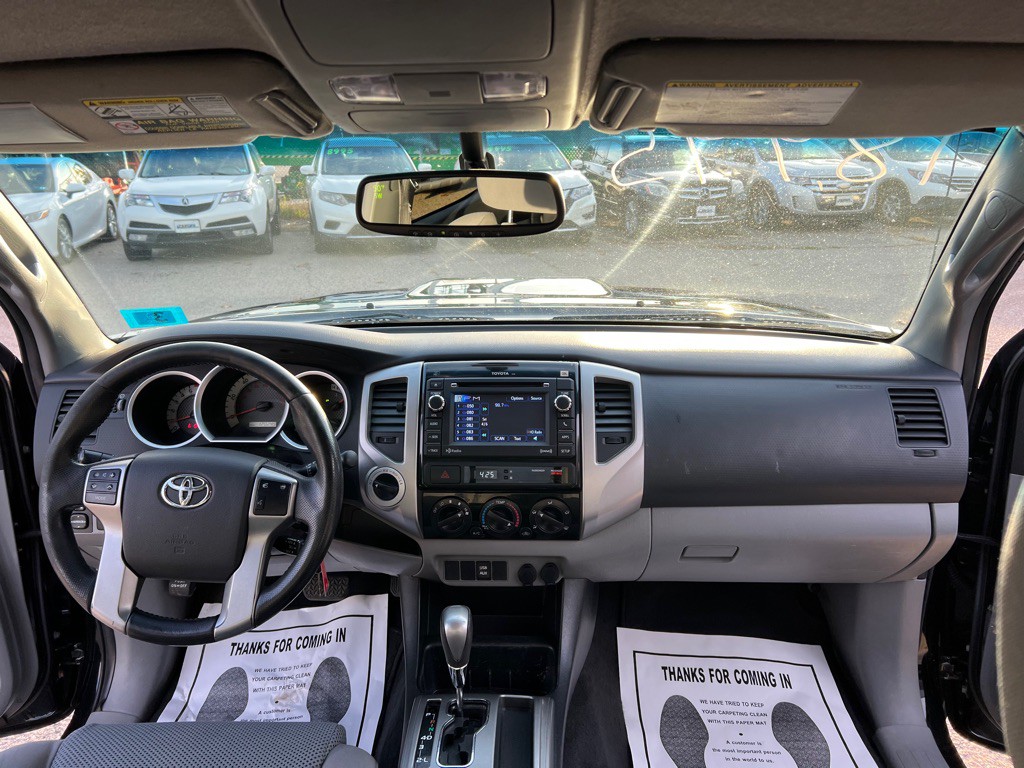 2012 Toyota Tacoma Image 17