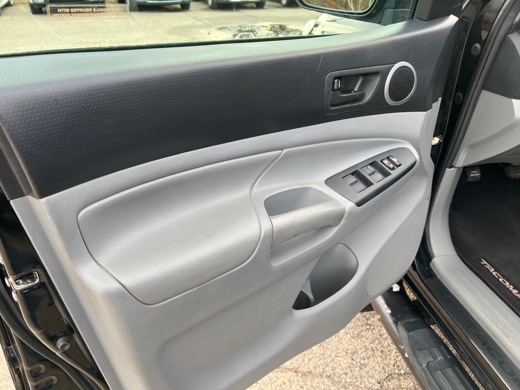 2012 Toyota Tacoma Image 10