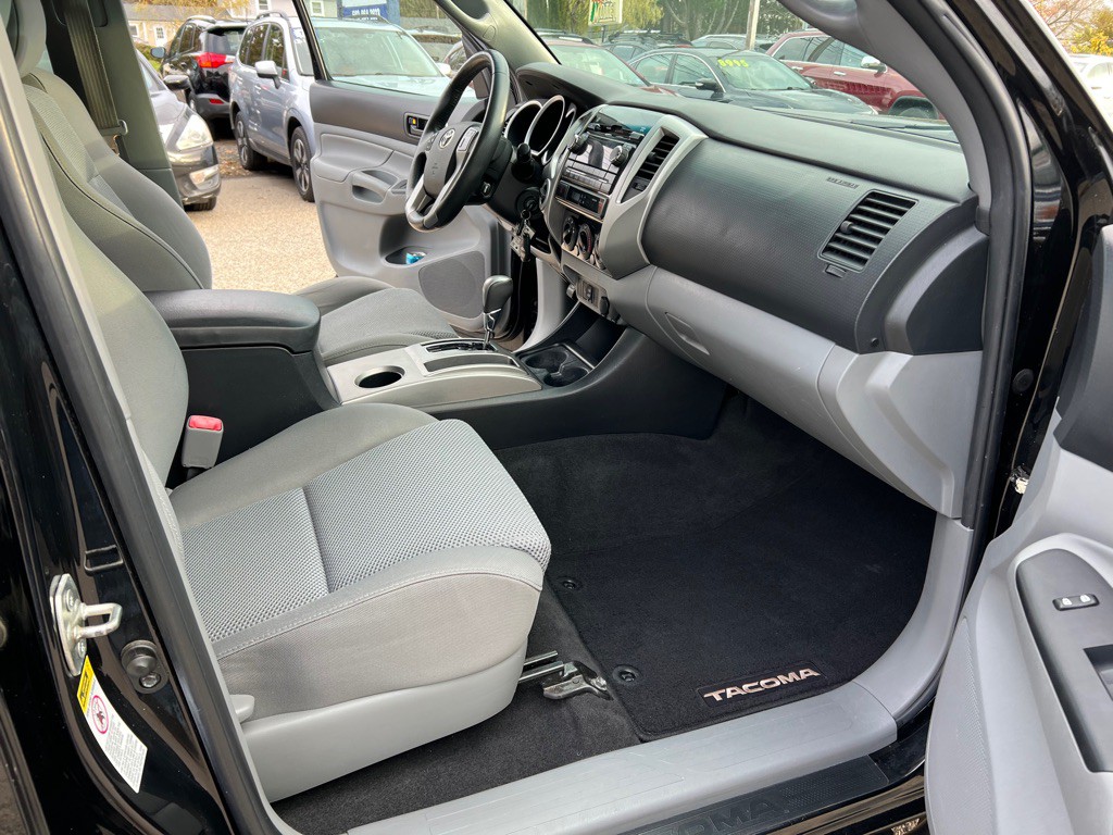 2012 Toyota Tacoma Image 15