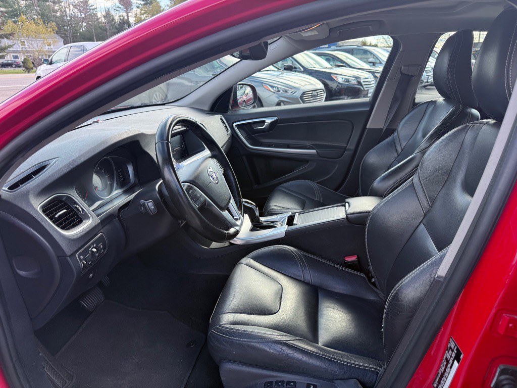 2018 Volvo S60 Image 12