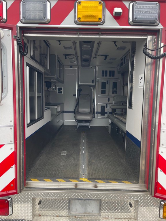 2008 Ford Econoline Image 11