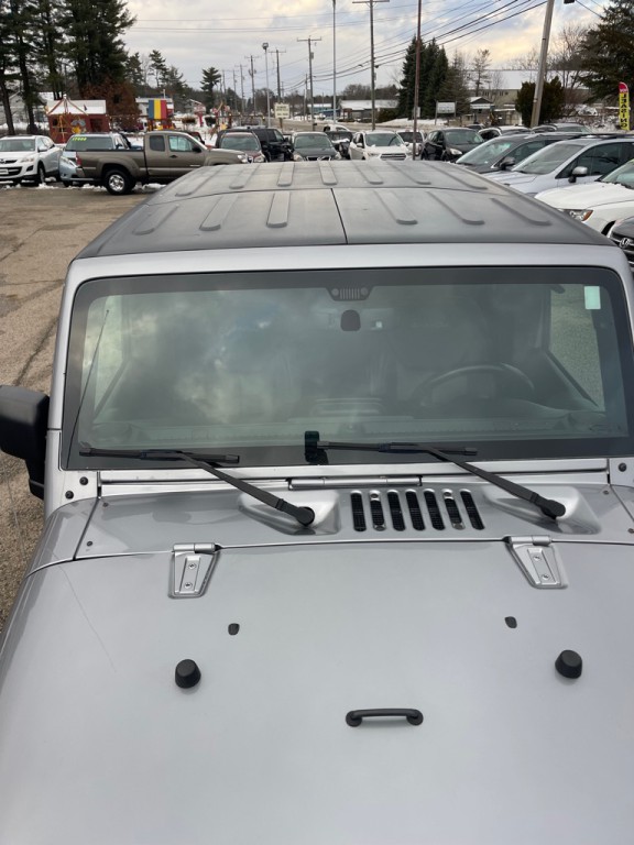 2017 Jeep Wrangler Unlimited Image 9