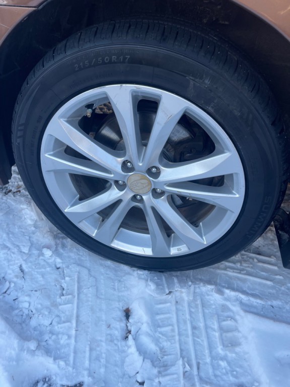 2013 Subaru Legacy Image 10