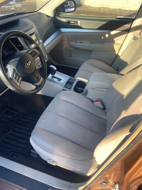 2013 Subaru Legacy Image 11