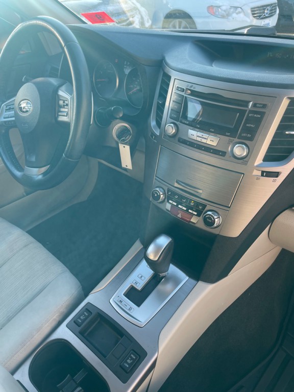 2013 Subaru Legacy Image 17