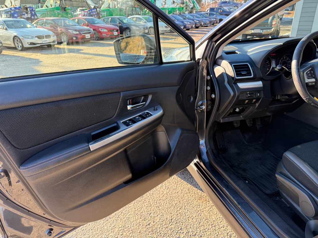 2016 Subaru Crosstrek Image 12