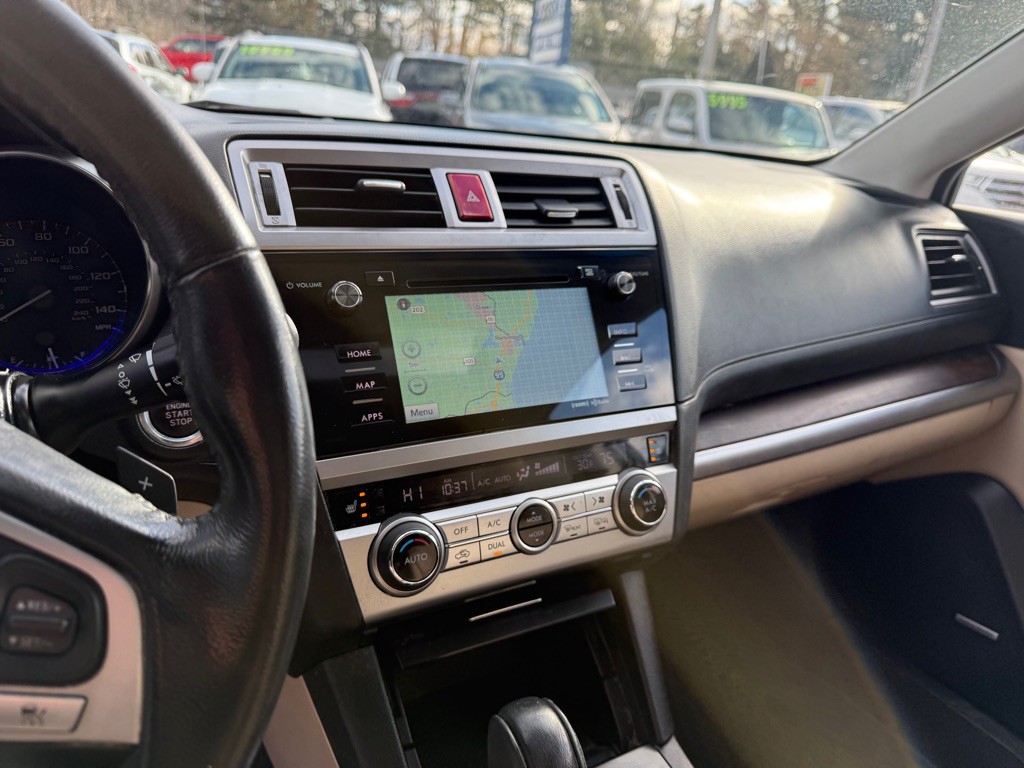 2016 Subaru Outback Image 17