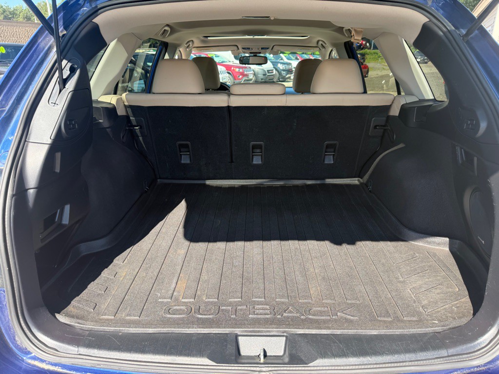 2016 Subaru Outback Image 10