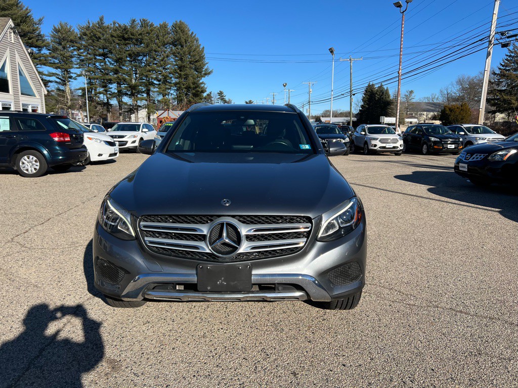 2018 Mercedes-Benz GLC-Class Image 2