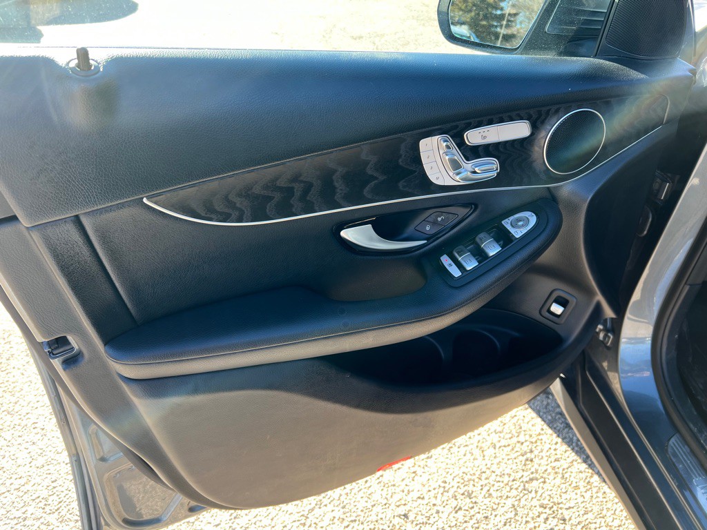 2018 Mercedes-Benz GLC-Class Image 10