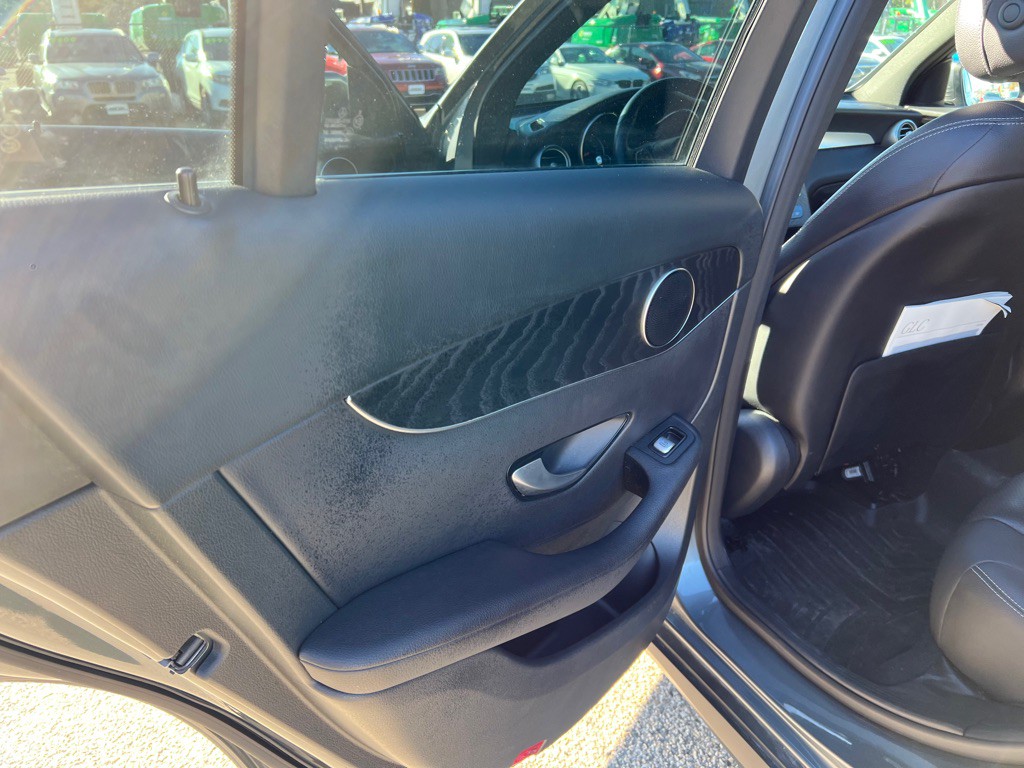 2018 Mercedes-Benz GLC-Class Image 12